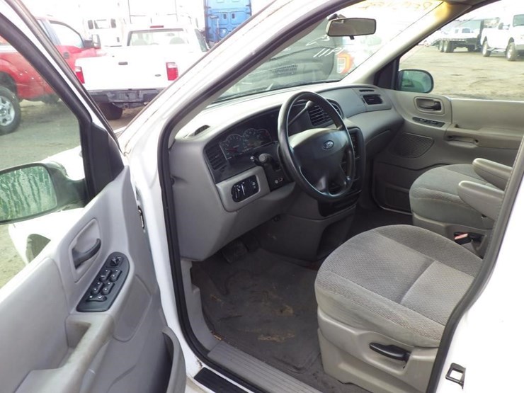 2003-ford-windstar-image-5