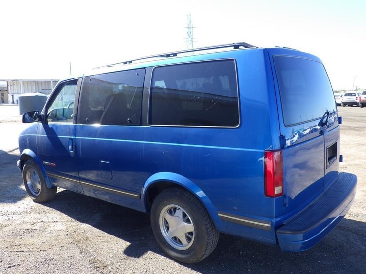 1995-chevrolet-astro-image-4