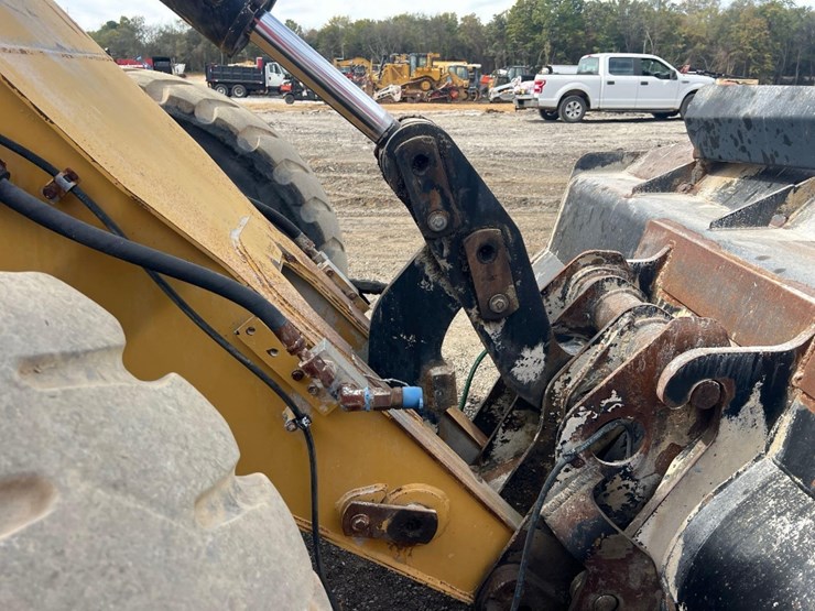caterpillar-924g-image-23