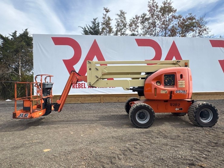 2008-jlg-450aj-image-1