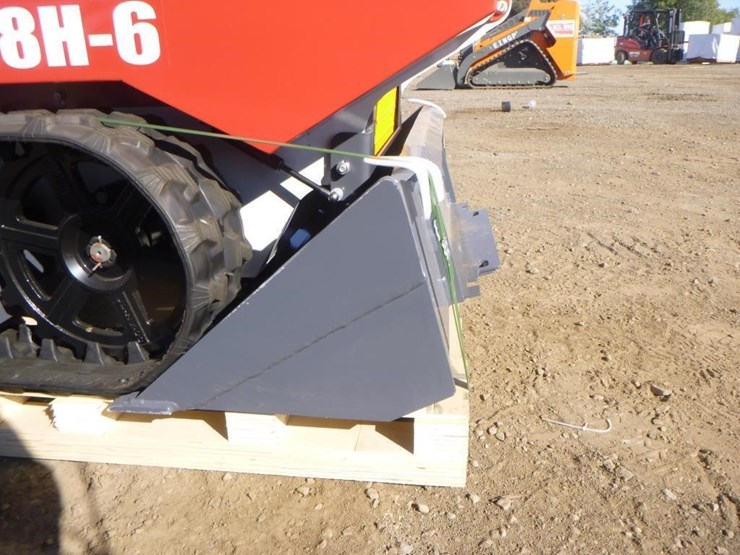 battler-st28h-6-skid-steer-track-loader-image-9
