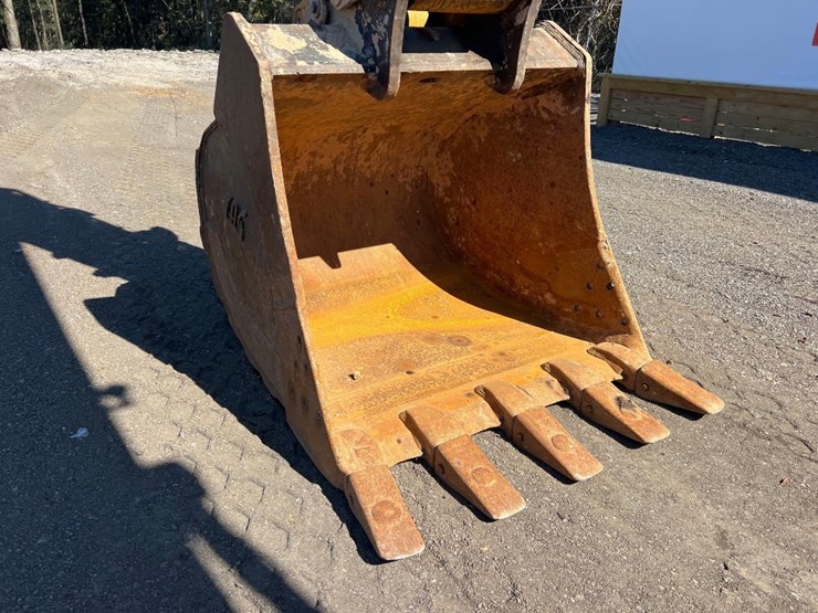 2019-caterpillar-336gc-image-10