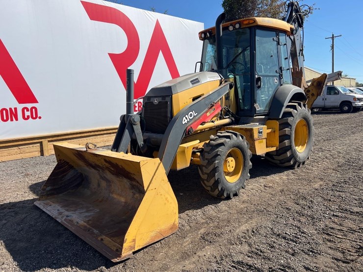 deere-410l-image-8