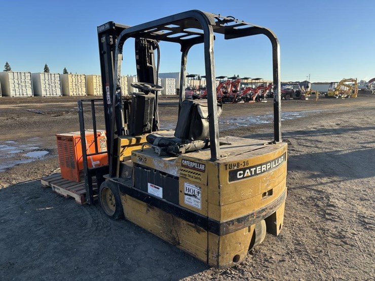 caterpillar-fc40-image-4