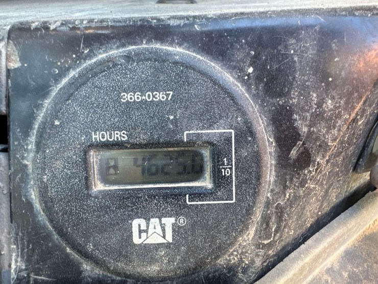 2016-caterpillar-315fl-image-30
