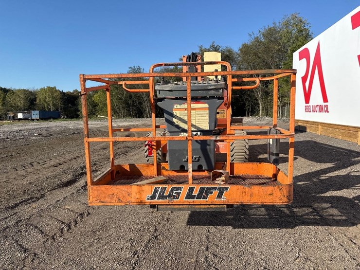 2014-jlg-4550aj-series-ii-manlift-image-7