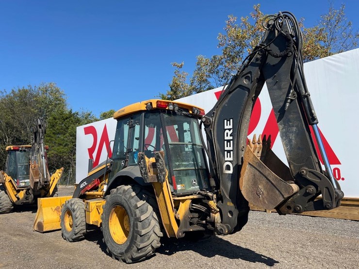 deere-410l-image-2