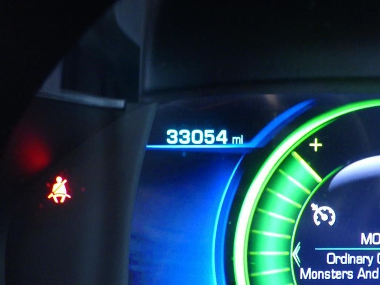 2017-chevrolet-volt-sedan-image-14