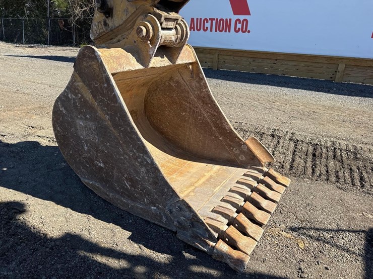 2016-caterpillar-315fl-image-28