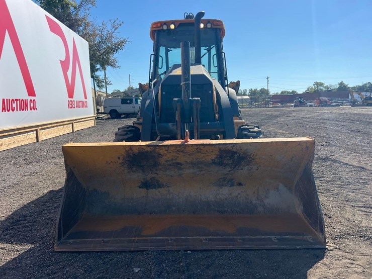 deere-410l-image-7