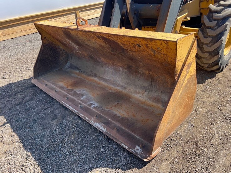 deere-410l-image-14