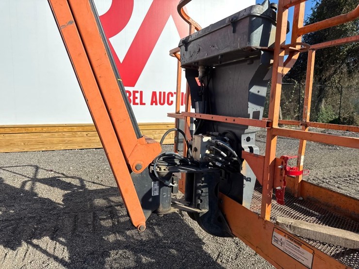 2014-jlg-4550aj-series-ii-manlift-image-18