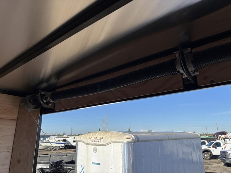 2026-southland-larct52-826v-86-enclosed-trailer-image-31