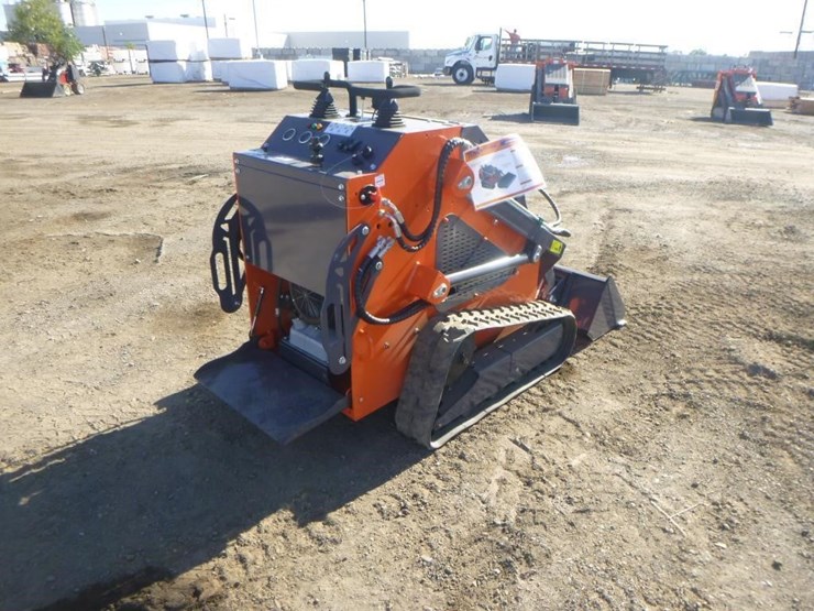 tpm-t460-skid-steer-track-loader-image-3