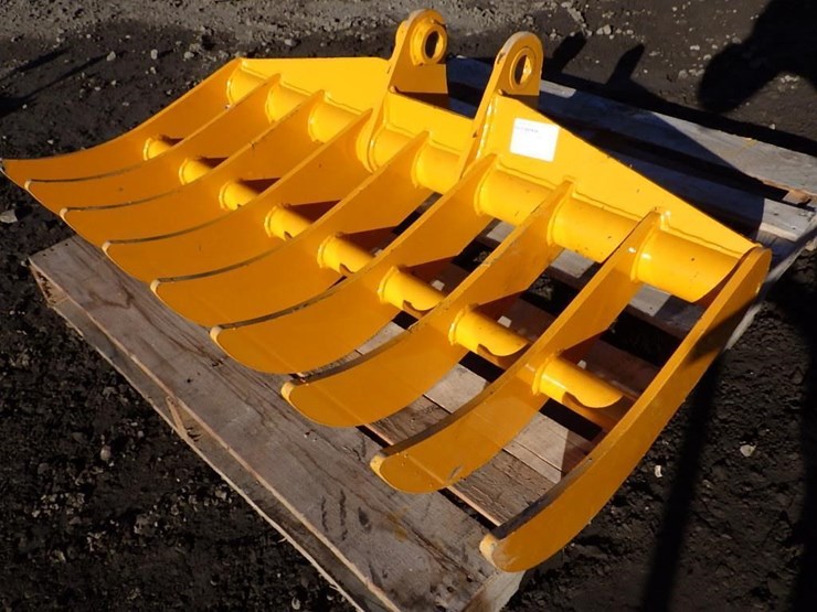 caterpillar-305-image-1