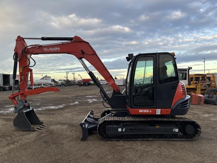 2019-kubota-kx183-3-hydraulic-excavator-image-5
