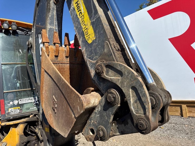 deere-410l-image-17
