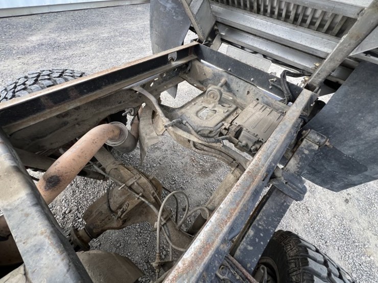 2010-ford-f350-xlt-image-37