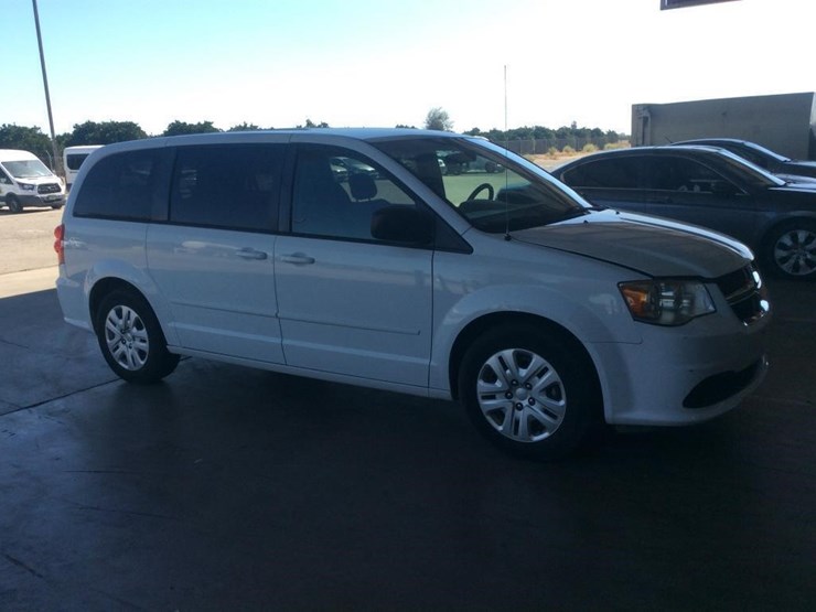 2011-dodge-grand-caravan-image-4