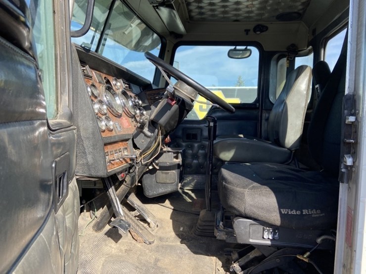 2000-kenworth-t800-image-13