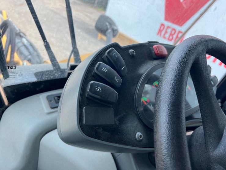 2018-caterpillar-908m-image-30