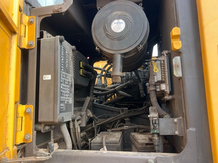 volvo-ec220el-image-31