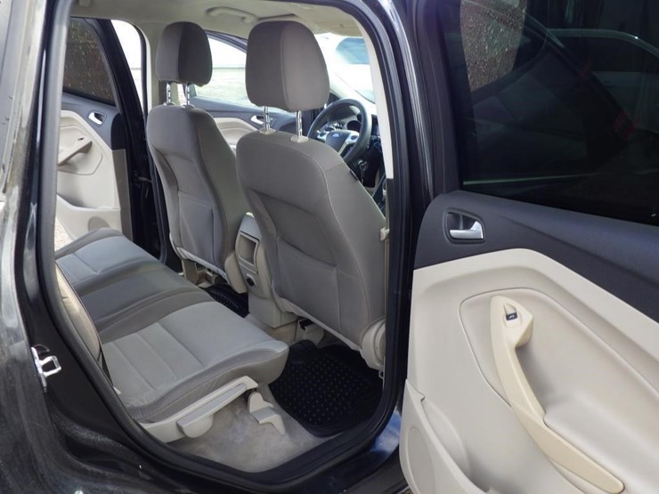 2014-ford-escape-image-8