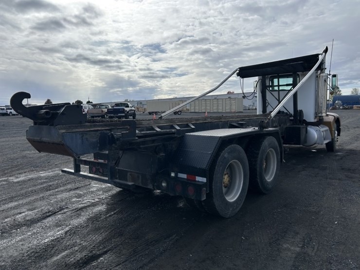 1997-peterbilt-385-image-5