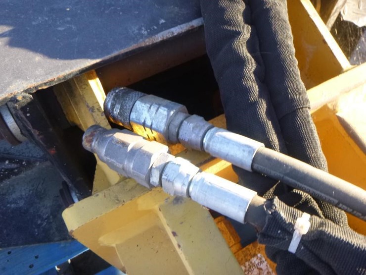 sh750-skid-steer-hydraulic-breaker-image-6
