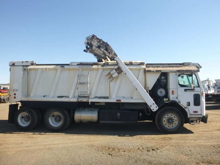 2014-peterbilt-pb320-front-loading-garbage-truck-image-7