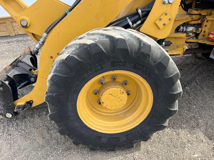 2018-caterpillar-908m-image-9