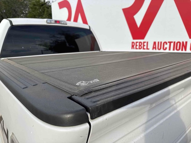2014-ford-f150-xlt-image-15