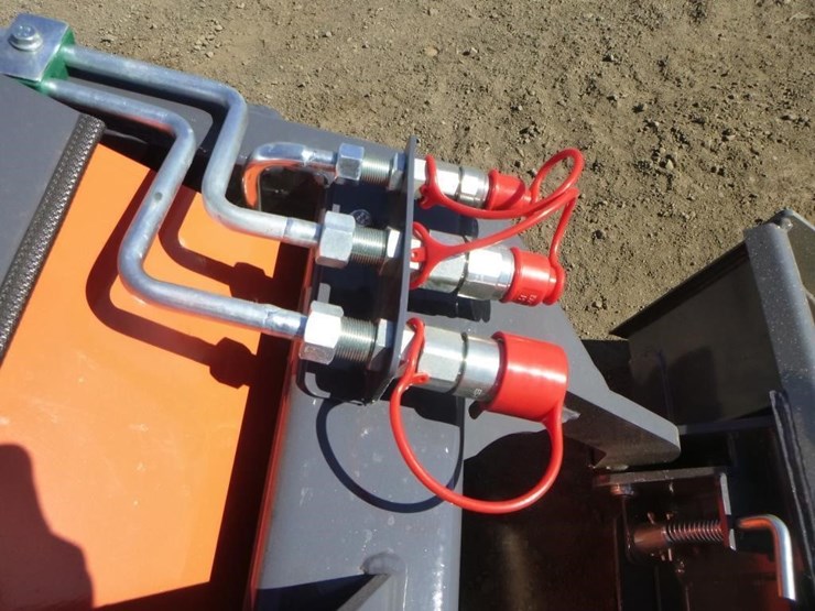 tpm-t460-skid-steer-track-loader-image-13