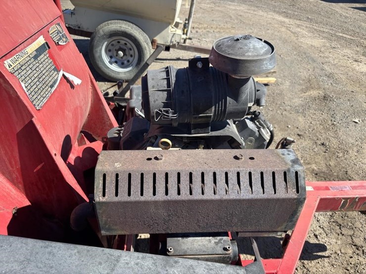 2011-toro-rake-o-val-0750-debris-vacuum-image-19