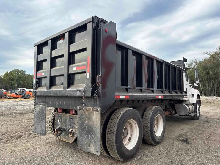 2008-international-workstar-7400-image-6