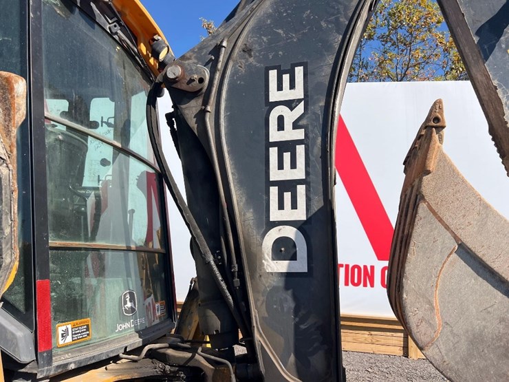 deere-410l-image-22