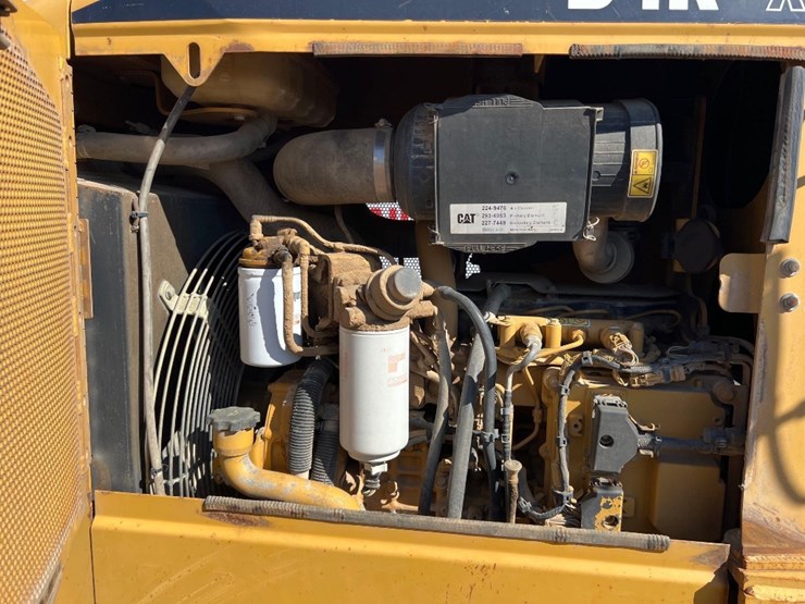 caterpillar-d4k-xl-image-29