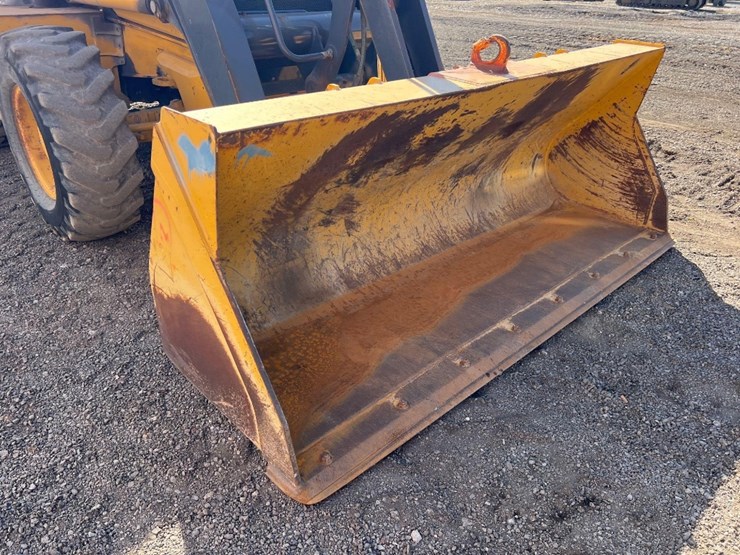 deere-410l-image-13