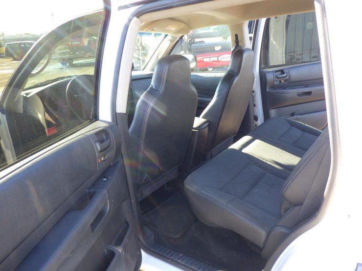 2002-dodge-durango-image-7