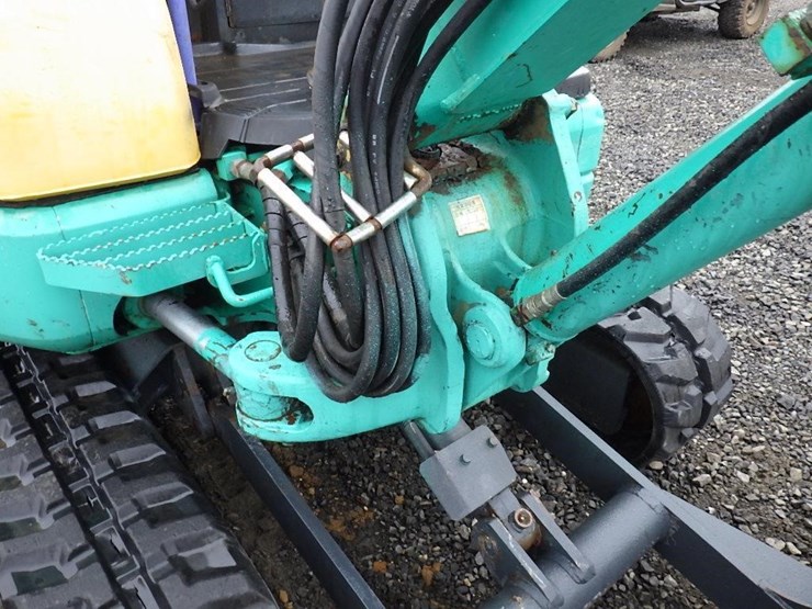 komatsu-pc35-image-25