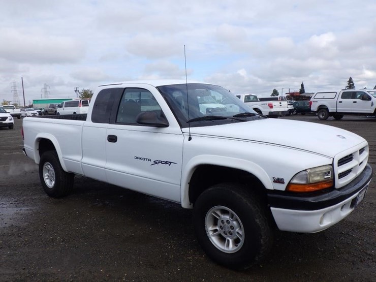 2000-dodge-dakota-image-2