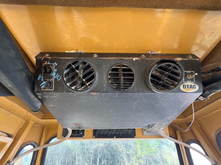 caterpillar-cp-563d-image-29