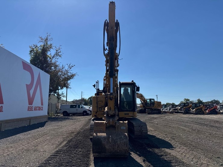 2016-caterpillar-315fl-image-3