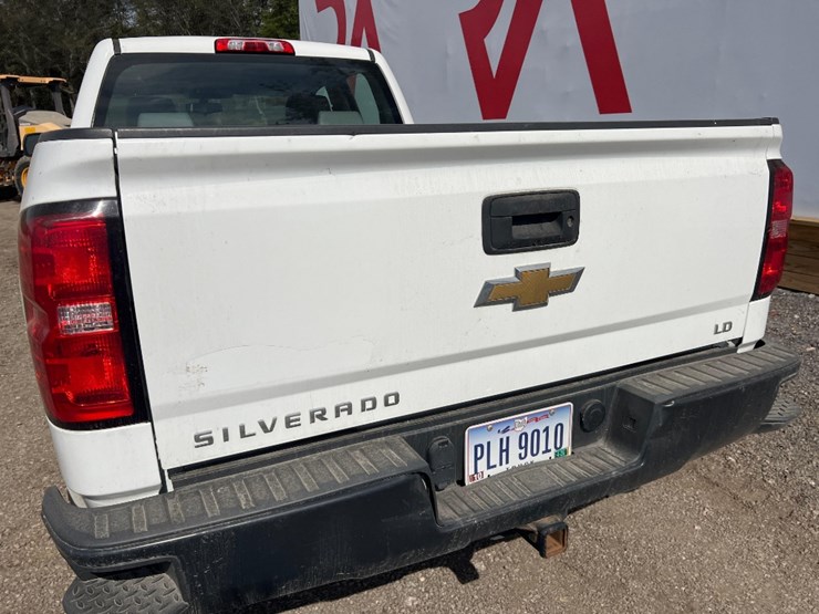 2019-chevrolet-silverado-image-10