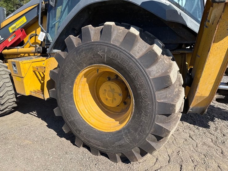deere-410l-image-9