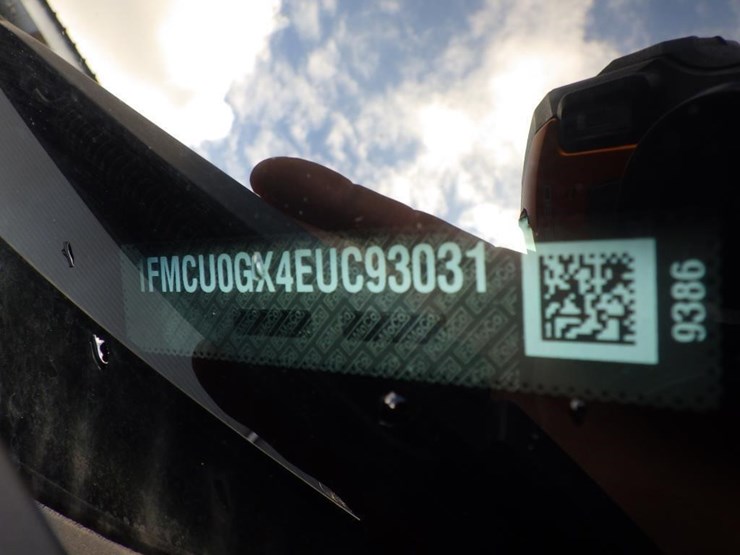 2014-ford-escape-image-15