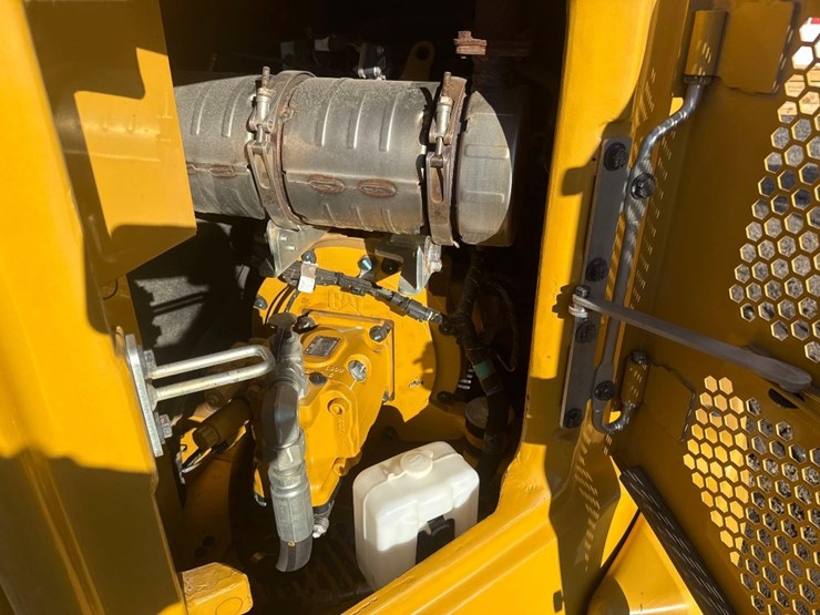 2024-caterpillar-306cr-image-14