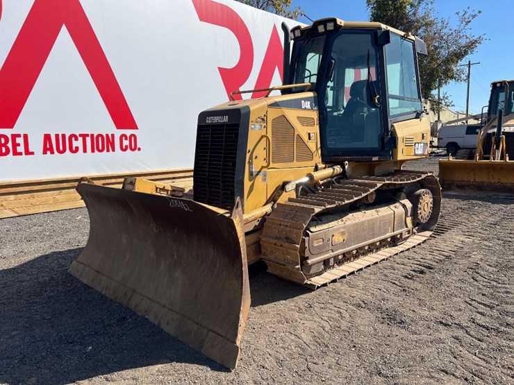caterpillar-d4k-xl-image-8