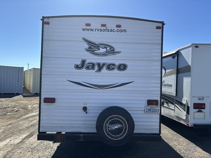2016-jayco-jay-flight-slx-travel-trailer-image-13
