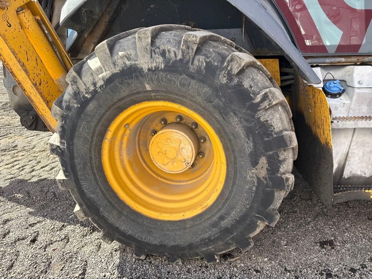 deere-410l-image-12